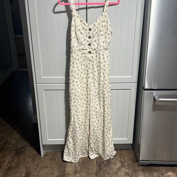 Brand new jumper - Picture 1 of 4